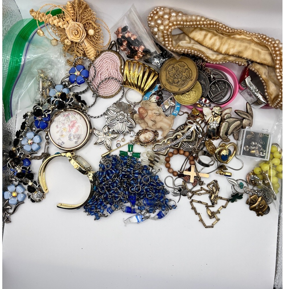 Unbranded Jewelry Lot 1lb 15oz Mixed Multicolor Fair Crafting Vintage Untested